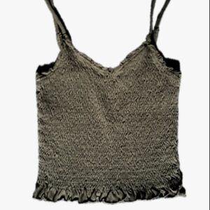 Women's black ribbed cropped tank top